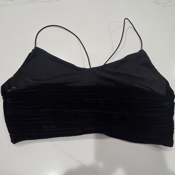 Women's Slim Fit Cinched Front Velvet Tank Top Wild Fable Black Size L NWOT. - Picture 6 of 13
